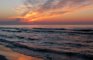 Zachód słońca na plaży w Karwieńskich Błotach